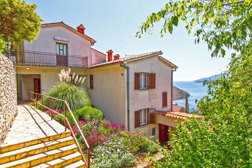 Apartments Rabac 981 Extérieur photo